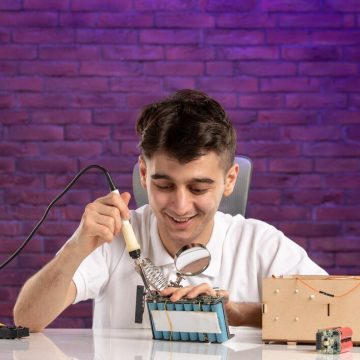 Zestawy startowe Arduino: Przewodnik dla początkujących i zaawansowanych na WorldOfArduinoGeeks.com